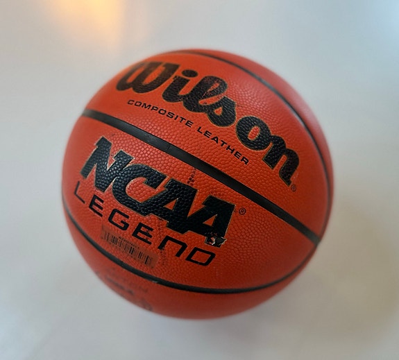 Wilson NCAA Legend koripallo, koko 5