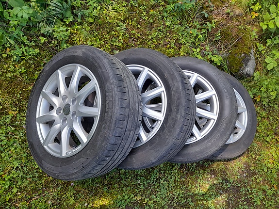 Toyota avensis vanteet kesärenkailla