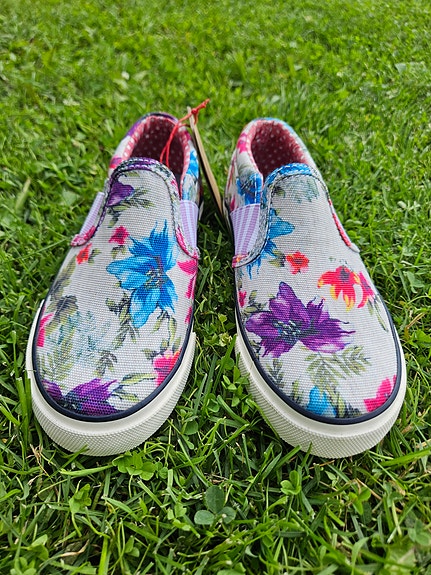 Uudet loaferit k.28