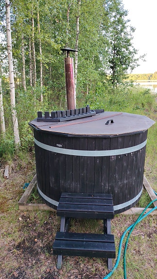 Kylpytynnyri ulkokäyttöön