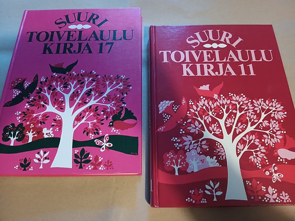 Suuret toivelaulukirjat 11 ja 17