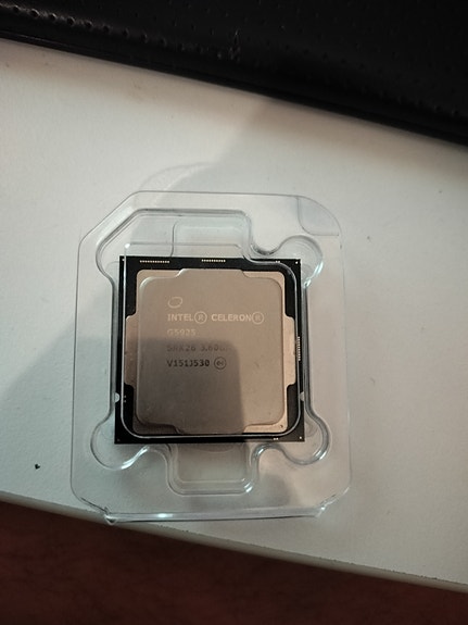 Intel Celeron G5925