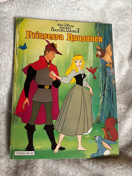 Walt Disney Prinsessa Ruusunen satukirja