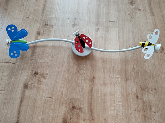 Lastenhuoneen hyönteis-kattovalaisin, IKEA