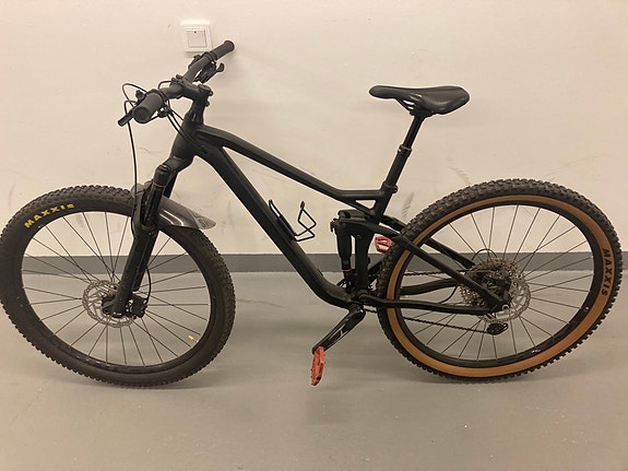 Cube Stereo One22 race