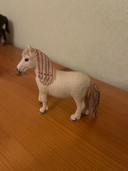 Schleich shetlanninponi tamma vaalea