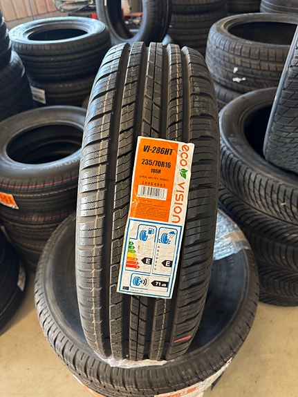 4kpl Uudet Ovation 235/70R16 kesärenkaat