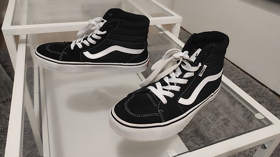 Vans korkeavartiset tennarit 37