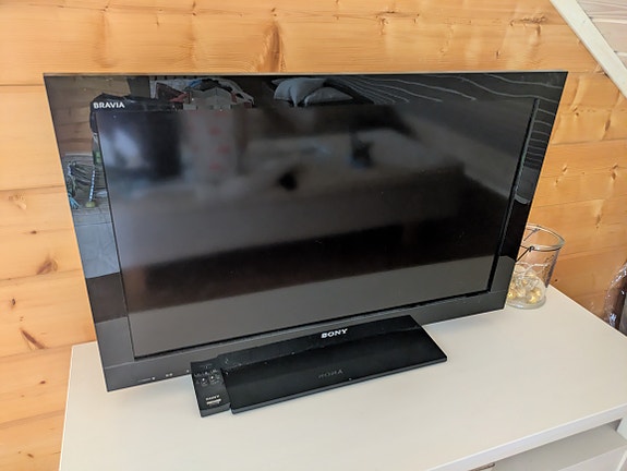 Sony KDL-32BX300 32" LCD-televisio musta