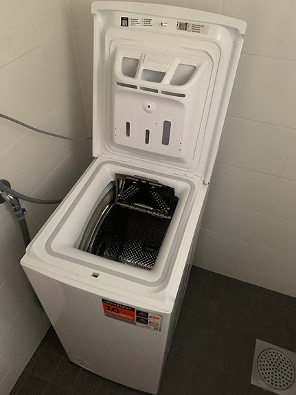 Whirlpool päältä täytettävä pesukone valkoinen