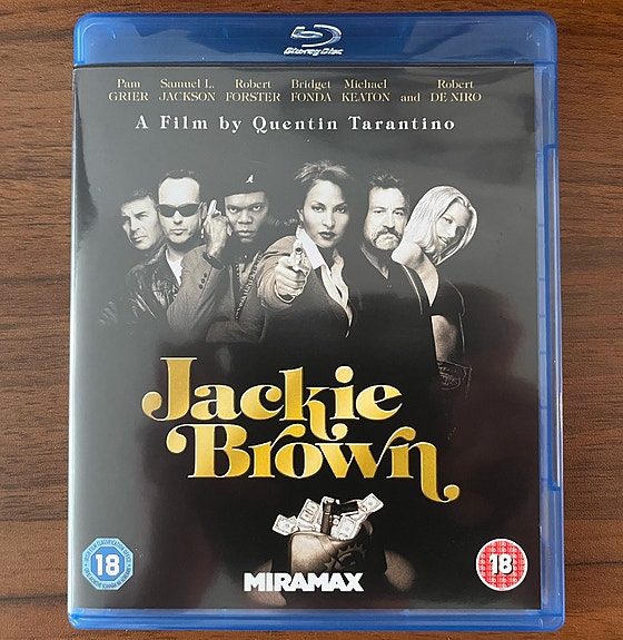 Jackie Brown (Blu-ray - Tarantino - kuin uusi)