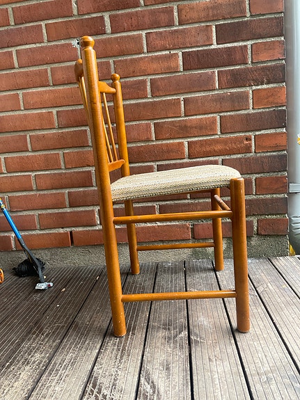 Teak tuolit 4kpl. Helppo päällystää uudelleen.