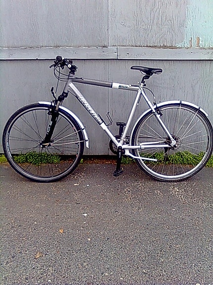 Polkupyörä 24-vaiht.Insera Reflex hybrid 28"