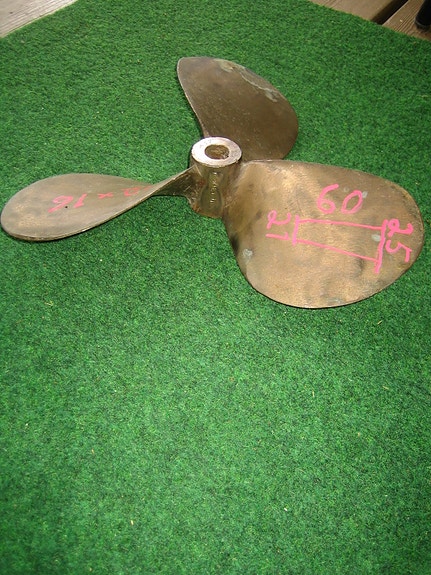 Potkuri 12 x 16 merkki mikälie 25 mm. akseliin oikeakätinen