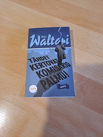 Mika Waltari Tähdet kertovat, komisario Palmu pokkari