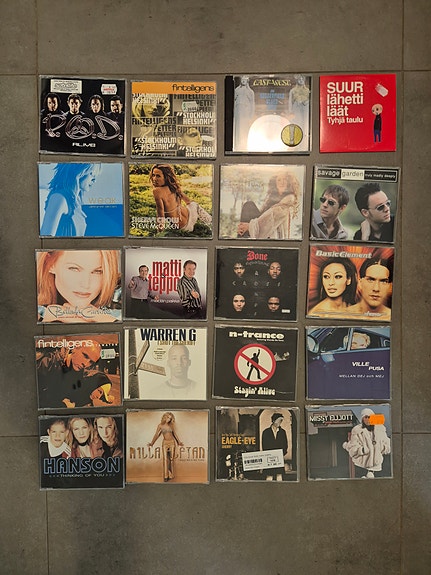 CD-levyjen erä (A10)
