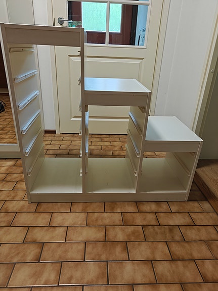IKEA valkoinen lasten hylly / säilytyskaluste
