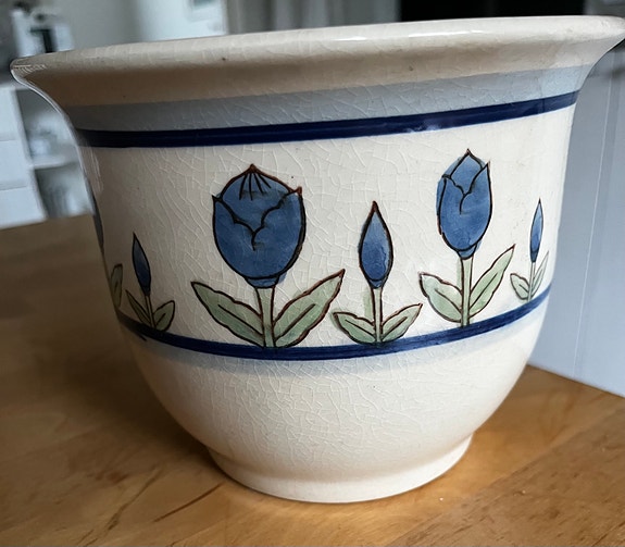Keraaminen kukkaruukku