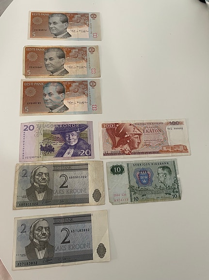 Vanhoja seteleitä eri maista kokoelmaan