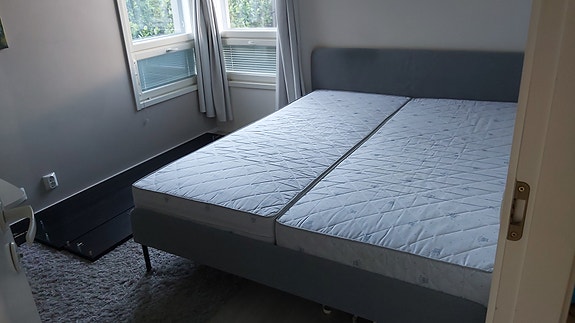 IKEA SLATTUM sänky 160 x 200 cm ja patjat