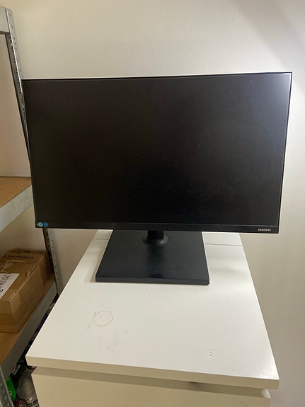 Samsung 24" LED-näyttö musta
