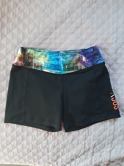Naisten lyhyet shortsit S