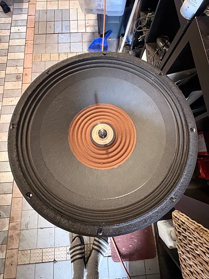 Cerwin Vega Stroker 18"