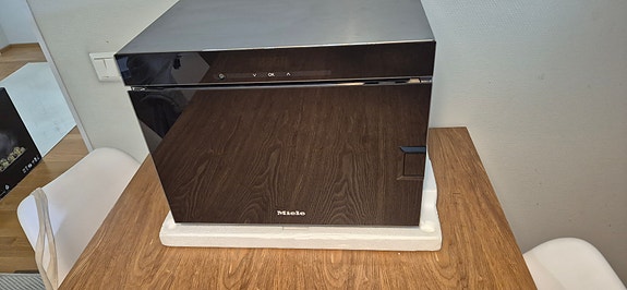 Miele DG 6010 höyryuuni