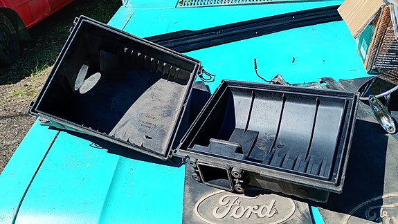 Ford Sierra iS 1985, 86 ilmansuodatinkotelo
