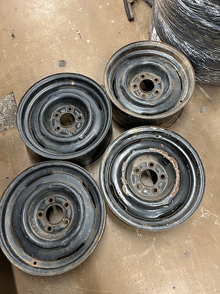 Ford 15" peltivanteet jako 5x4.5