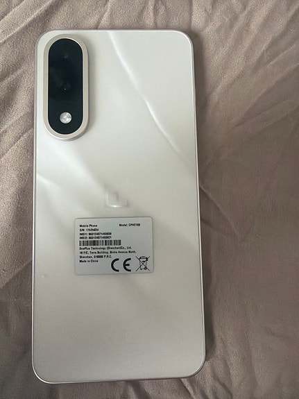 One plus nord 5 8/256 GB