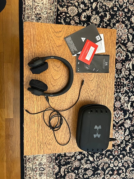 Under Armour JBL -urheilukuulokkeet