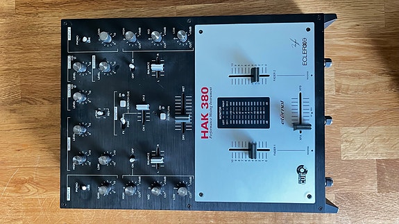 Ecler HAK 380 DJ-mikseri