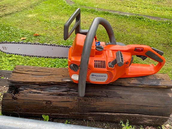 Husqvarna 339XP moottorisaha