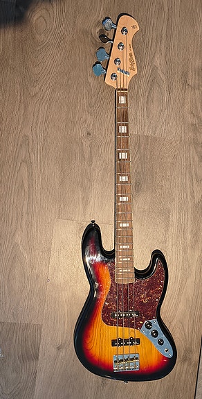 Harley Benton JB-75