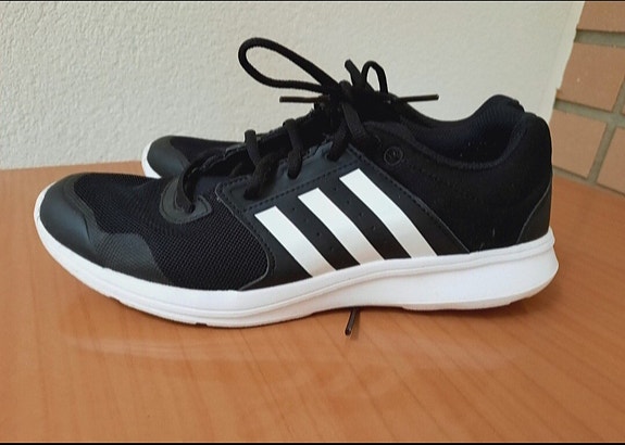 Adidas training shoes lenkkarit. 39 1/3.,.,