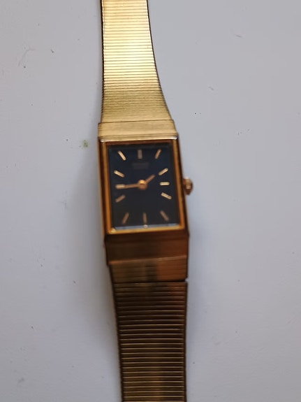 Seiko rannekello.