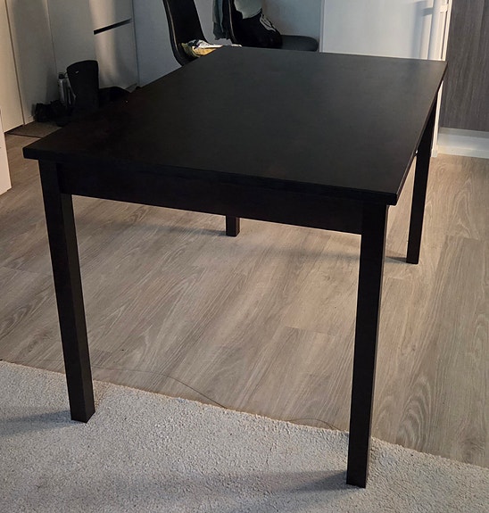 Tumma punaruskea ruokapöytä 80×120×74cm