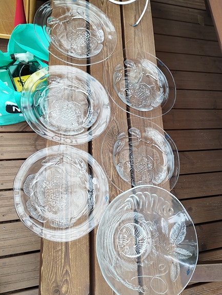 Nuutajärvi pioni lautaset ja kulho