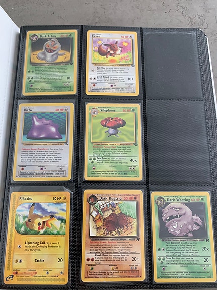Pokemon kortteja