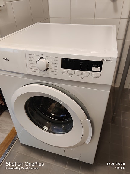 Logik L814WM20E 8 kg / 1400 rpm edestä täytettävä pyykinpesukone