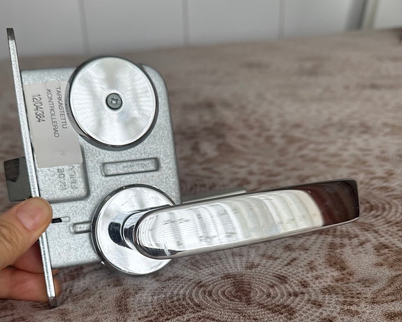 Abloy 4190 lukkorunko ja ovenpainikkeet