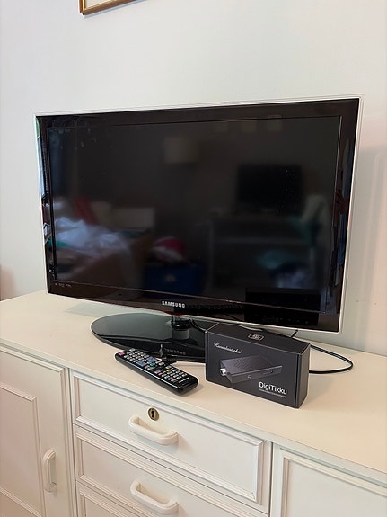 Samsung UE32C4000 32" taulutelevisio