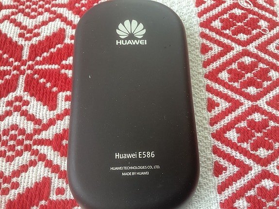 Huawei E586 mobiilireititin / mokkula