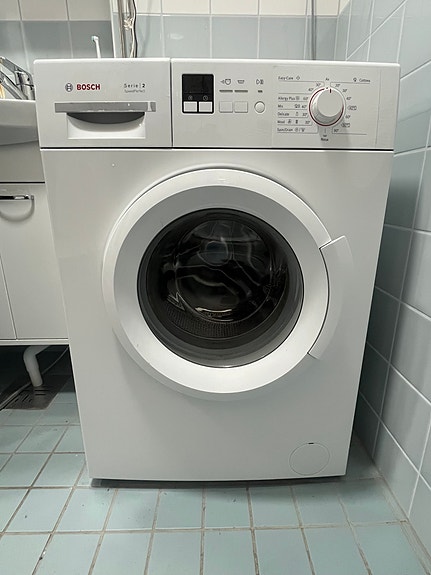 Good working condition Bosch Serie 2 washing machine.