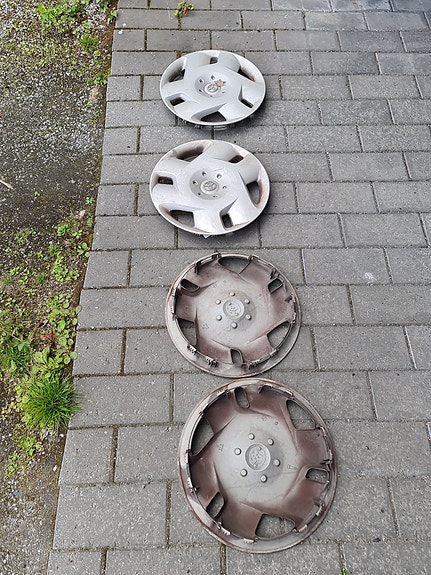 Toyota pölykapselit