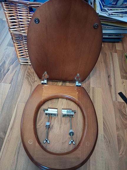 WC pöntön kansi