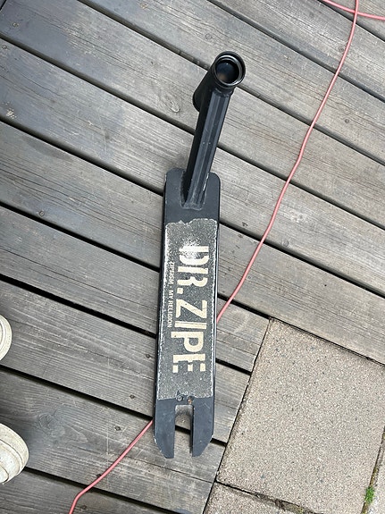 Dr. Zipe potkulaudan dekki
