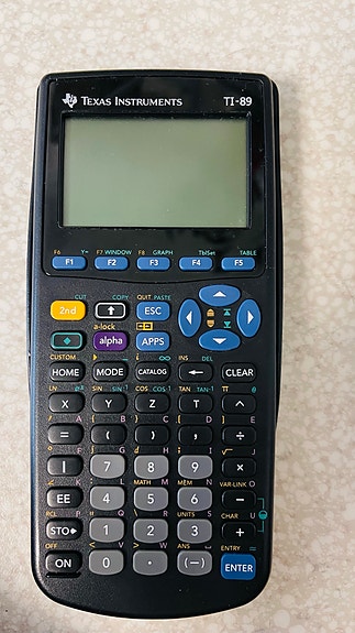 Texas Instruments TI-89 graafinen laskin – käytetty