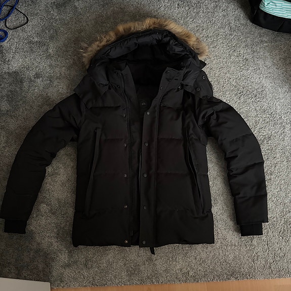 Canada Goose untuvatakki S musta miehille